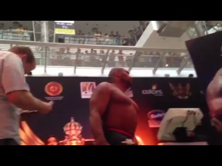 bob sapp almost knocked out the referee during the weigh-ins